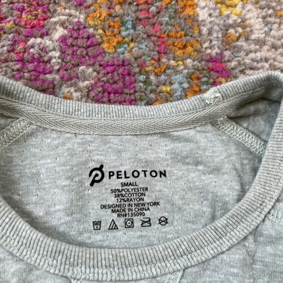 Women's Peloton Graphic Logo Lightweight Sweatshirt Cycling Green Pullover - Picture 5 of 5